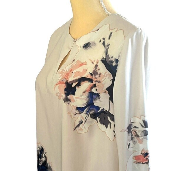 VINCE CAMUTO Blouse Long Sleeve Floral Size XS Multicolor Keyhole Neckline - Picture 7 of 16